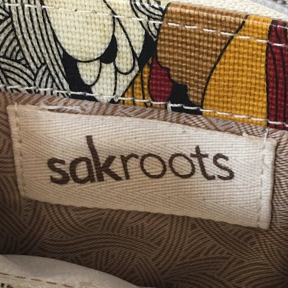 Sak Roots crossbody wristlet - Picture 2 of 3